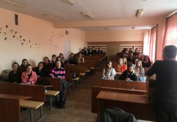 В Івано-Франківську студенти прослухали лекцію Валерія Іванова щодо стандартів журналістики